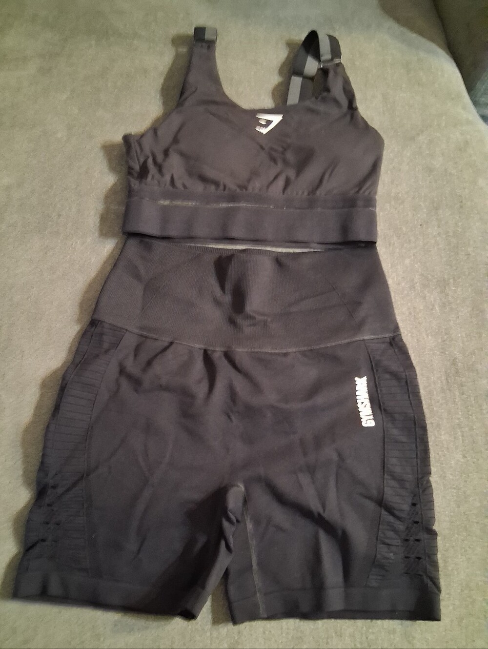 Gymshark Black Women’s Supportive Workout Top And Bottom